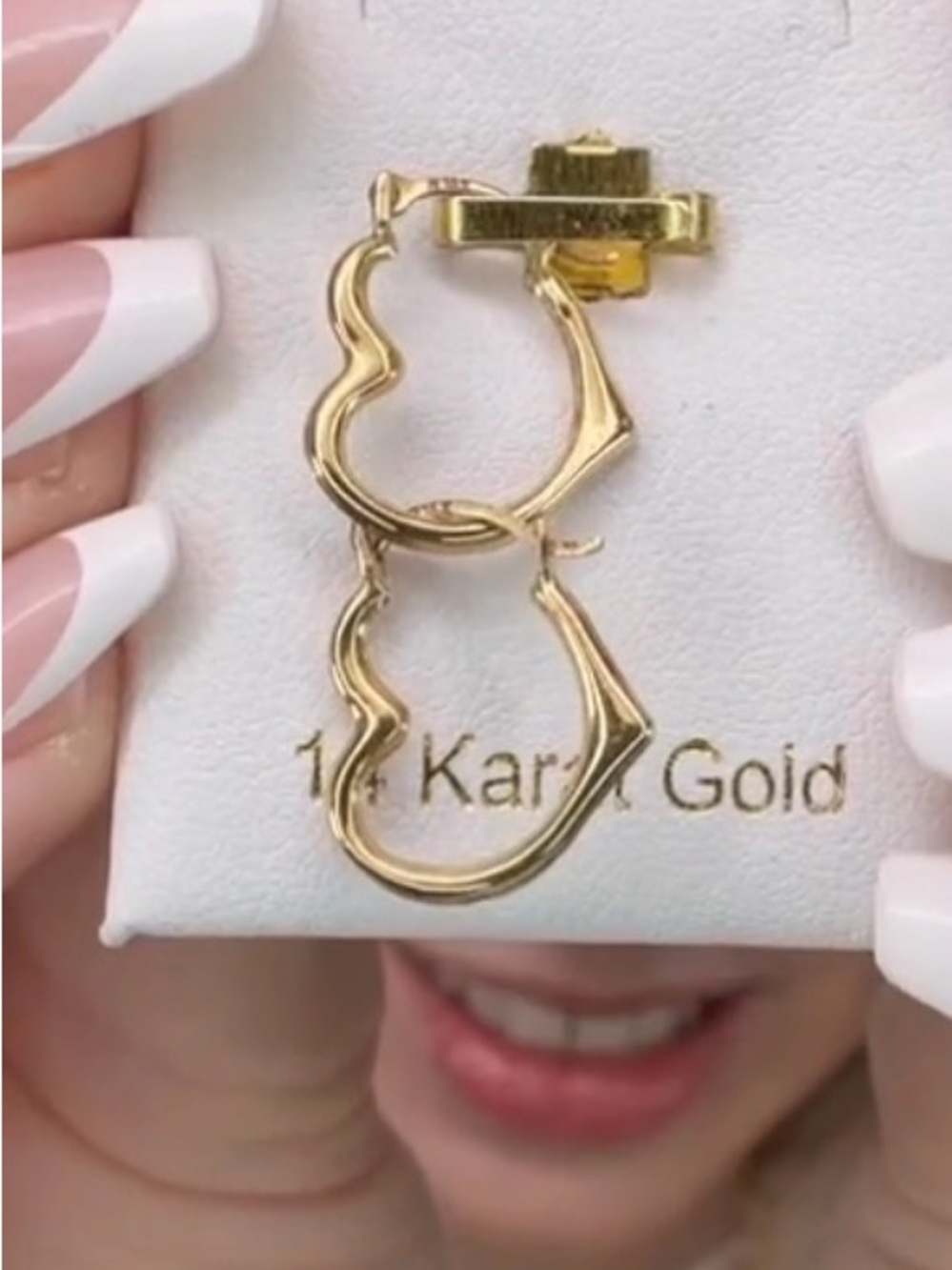 14K Yellow Gold Open Heart Hoop Earrings 16mm Lightweight Minimalist Cute